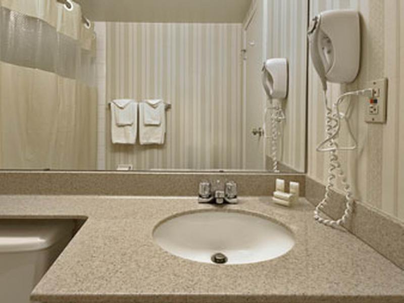 Days Inn By Wyndham Toronto West Mississauga Bilik gambar